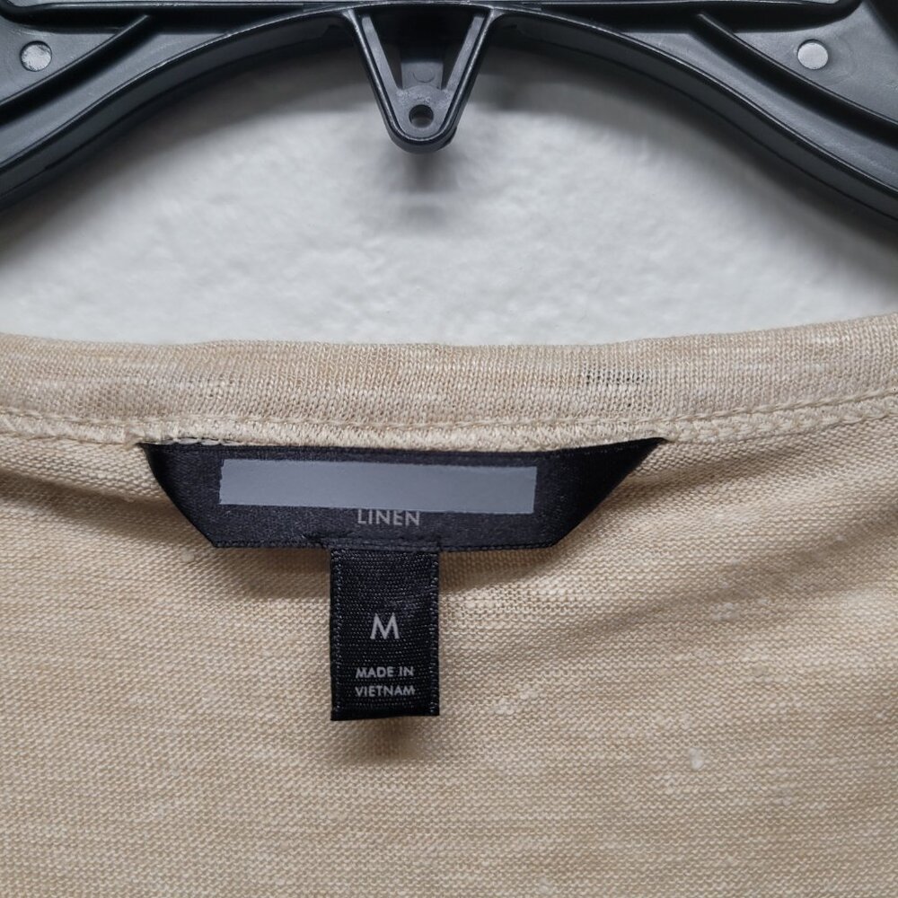 Banana Republic Sleeveless V-Neck Tank in Light Beige - Picture 5 of 6